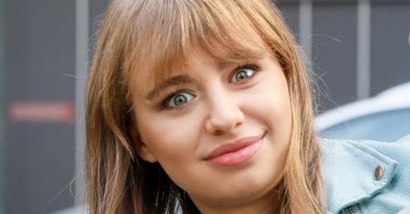 Oliwia Bieniuk pochwaliła się śmiałą sesją. W komentarzach rozpętała się burza: "Znowu CYCEK NA WIERZCHU". Odpowiedziała