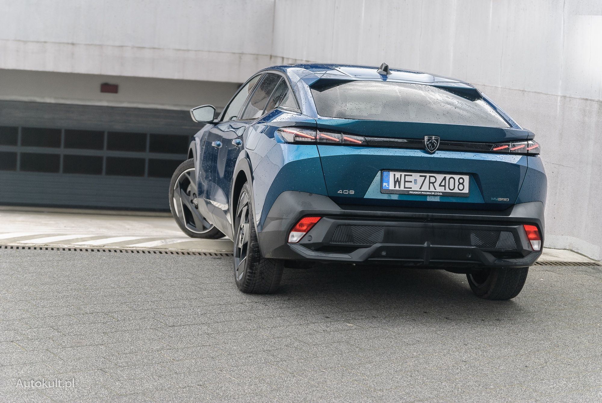 Peugeot 408