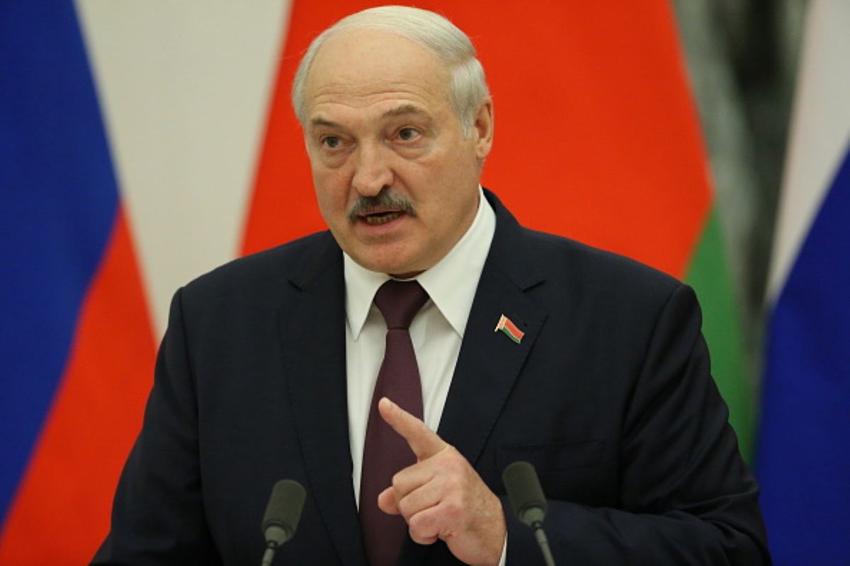 Łukaszenka: "Wołodymyr Zełenski nie panuje nad armią". To ma być dowód