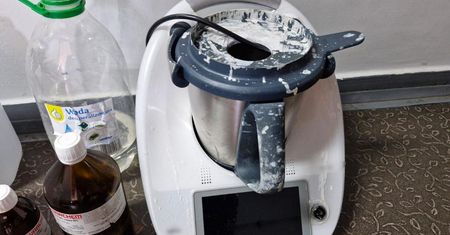 Tak para produkowała narkotyki. Wszystkiemu przyglądały się dzieci