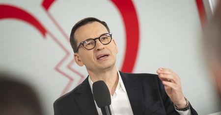 Morawiecki zażądał wyrzucenia ziobrystów? Mamy kulisy dyskusji w PiS