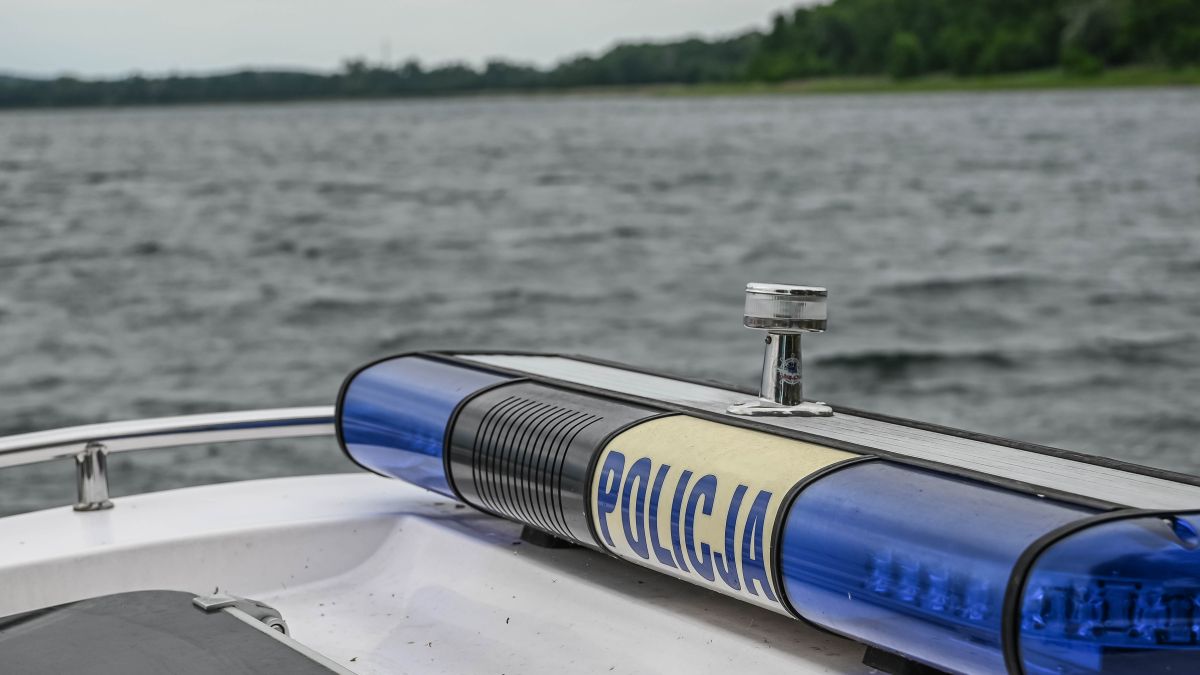 Zwłoki dryfowały na wodize.