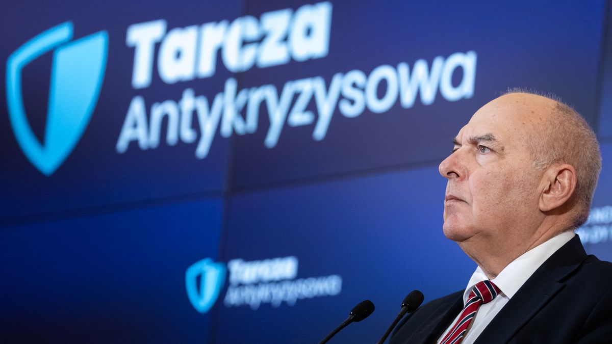 Minister finansów Tadeusz Kościński do wrzesnia utrzymywał budżet w ryzach.