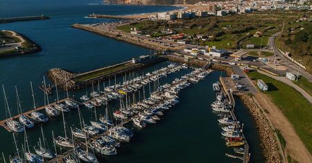 Koszmar na płd. Europy. Na plaży pękła kanalizacja. Masowe zatrucie
