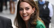 Księżna Kate spotkała się z uczniami. Wybrała ten kolor nie przez przypadek