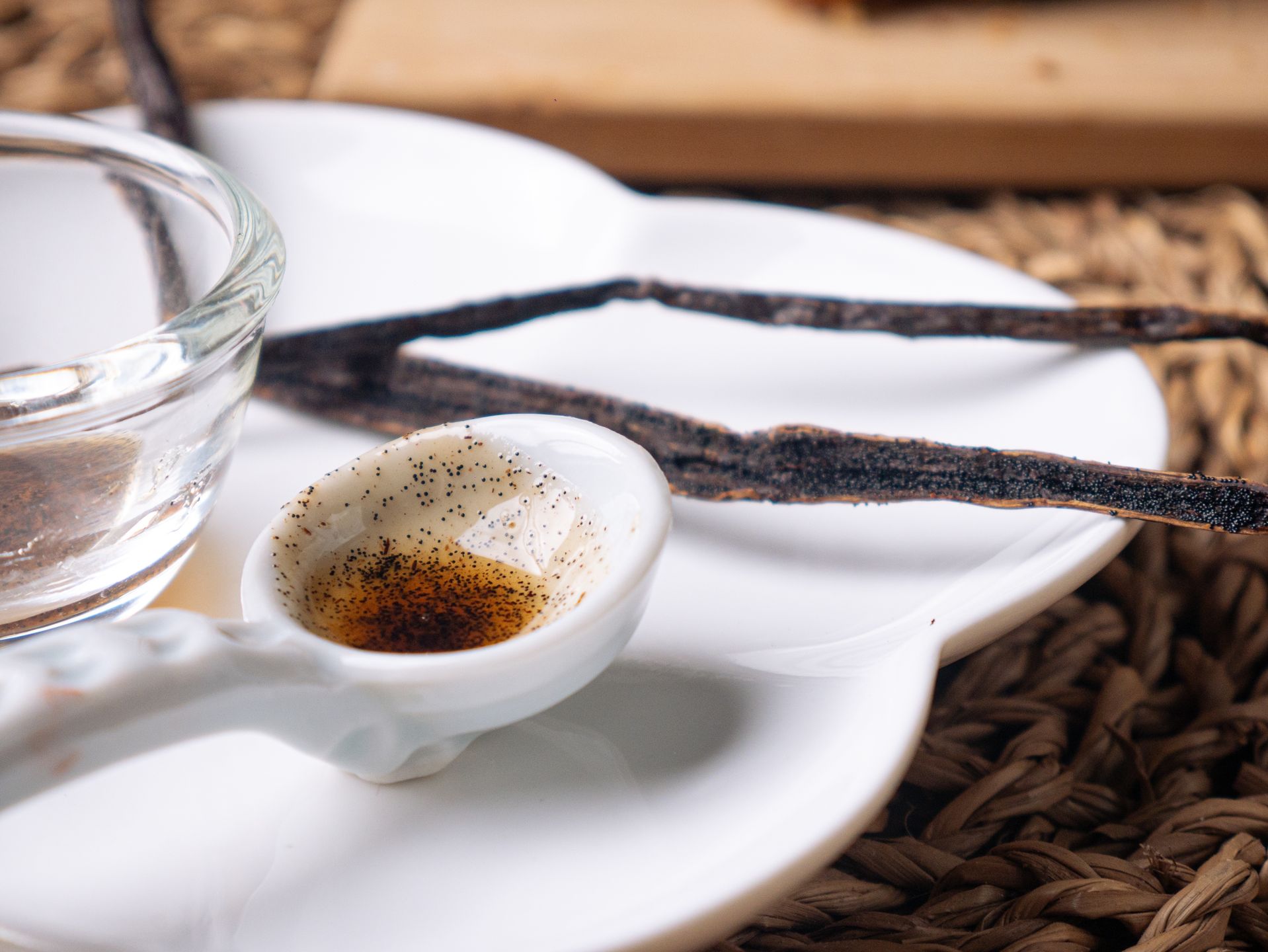 Pasta waniliowa ma szerokie zastosowanie w kuchni