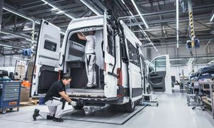 10 lat produkcji w Polsce i ceny od 140 tys. zł netto