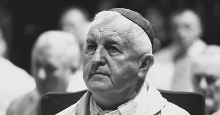 Zmarł biskup Jan Szkodoń. Kraków żegna duchownego