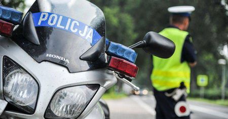 Policja apeluje do kierowców: pamiętajmy o bezpieczeństwie na drogach