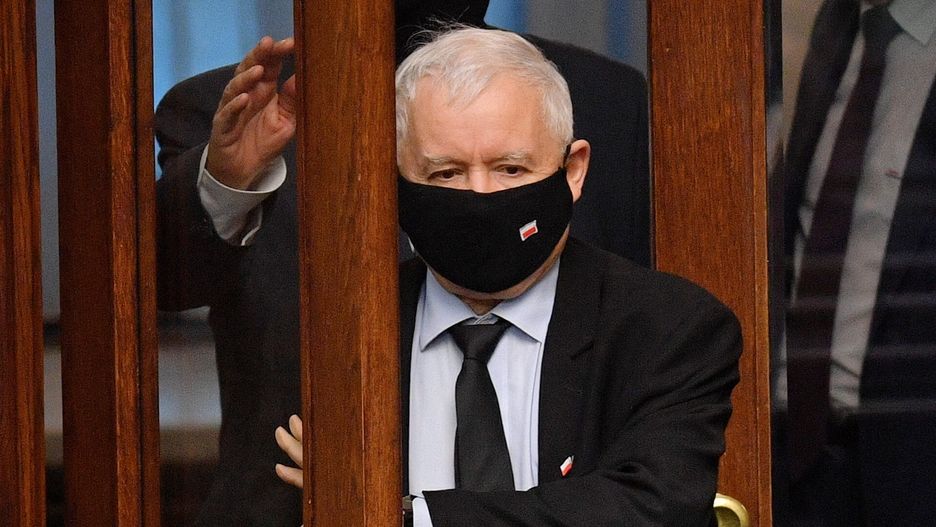 Sondaż: PiS na prowadzeniu, ale nie ma szans na władzę 