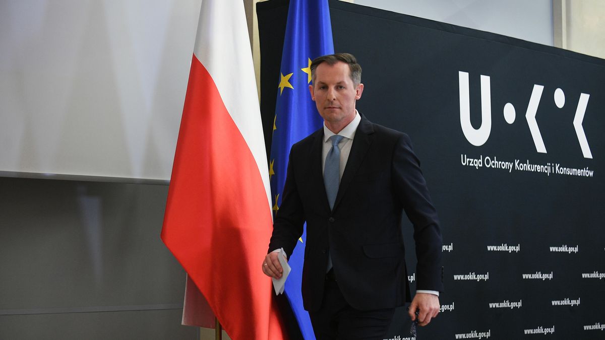 Tomasz Chr�stny
Warszawa, 05.01.2023. Prezes Urz�du Ochrony Konkurencji i Konsument�w Tomasz Chr�stny podczas spotkania z mediami w Centrum Konferencyjnym UOKiK w Warszawie, 5 bm. Spotkanie dot. m.in. podsumowania 2022 roku, nowych przepis�w chroni�cych konsument�w, dzia�a� na rynku paliw oraz roli UOKiK w fuzji Lotos-Orlen. (mo/doro) PAP/Marcin Obara
Marcin Obara
briefing prasowy, konferencja prasowa, konsumenci, konsumenckie, ochrona, podsumowanie, przepisy, UOKIK, urz�d