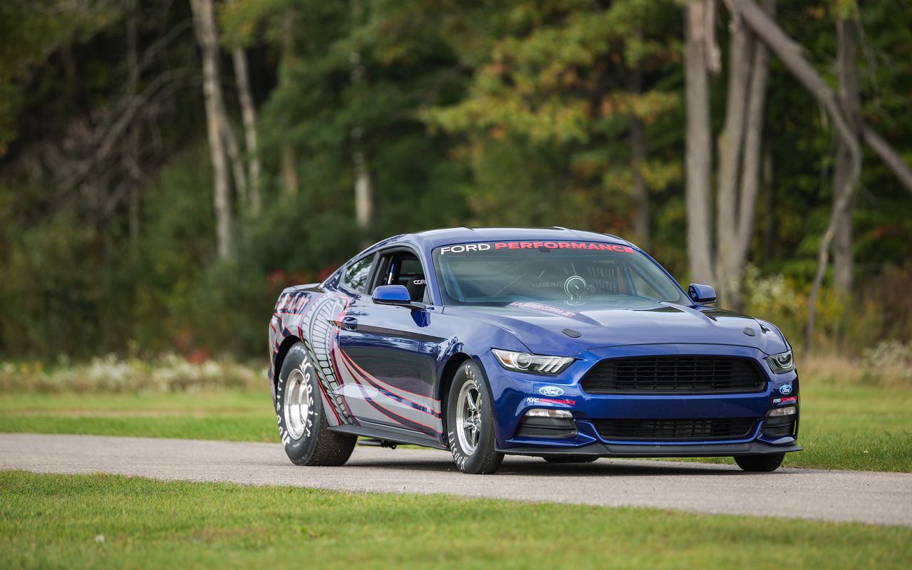 Nowy Ford Mustang Cobra Jet 2016 - dragster dla każdego