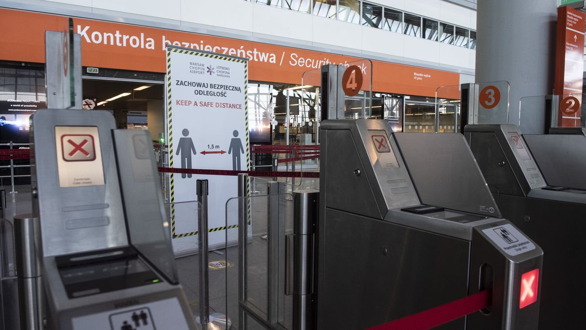 Podróż na Wyspy z kwarantanną, a do Grecji z testem.