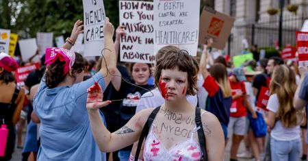 Niespokojnie w USA. Użyto gazu, by rozgonić protestujących
