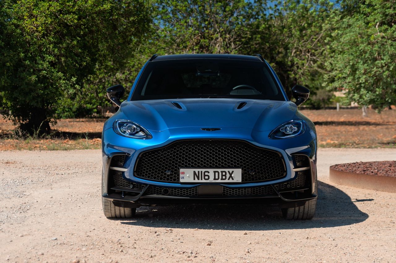 Aston Martin DBX S (2025)