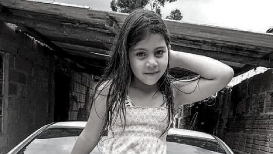 Wypadek w szkole zakończył się tragedią. Siedmiolatka zmarła w drodze do szpitala