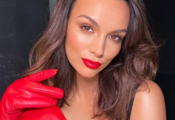 Krupińska od stóp do głów w "icy blue". To gorący hit tego sezonu