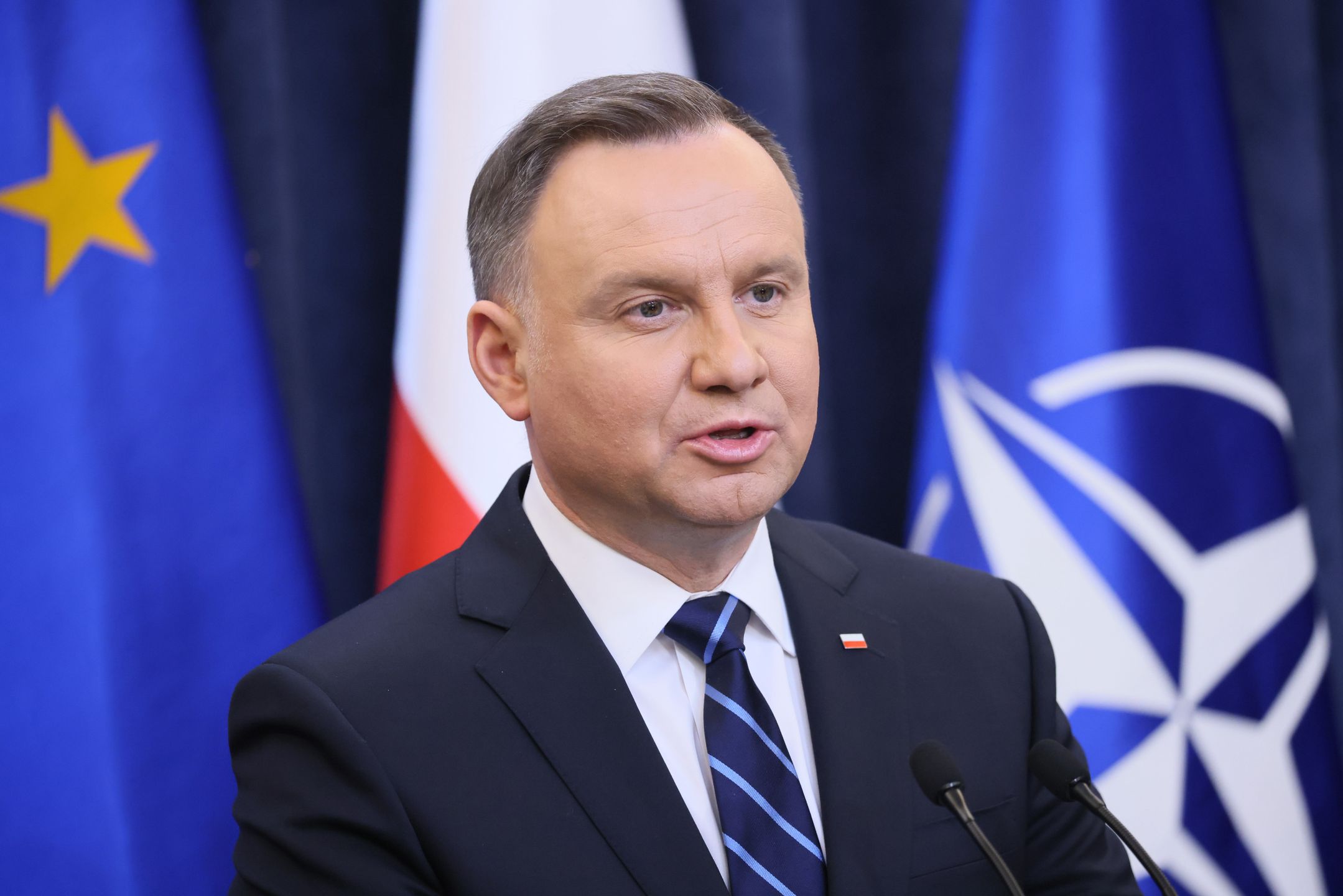Warszawa, 26.03.2022. Wizyta prezydenta USA Joe Bidena. Prezydent RP Andrzej Duda wziął udział w konferencji prasowej po rozmowach plenarnych z prezydentem USA w Pałacu Prezydenckim w Warszawie, 26 bm. Prezydent Joe Biden jest z dwudniową wizytą w Polsce. (aldg) PAP/Leszek Szymański