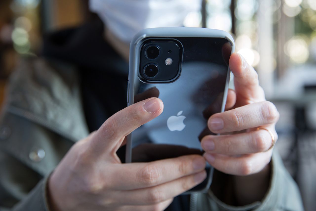 Apple pobiło Samsunga. iPhone najlepiej sprzedającym się smartfonem końca 2020 r.