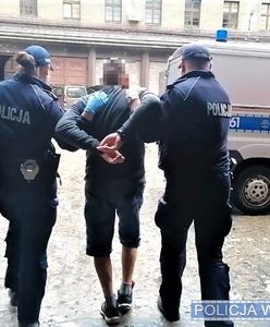 Wrocław. Zaatakował nożem policjantów. Funkcjonariusz miał mnóstwo szczęścia