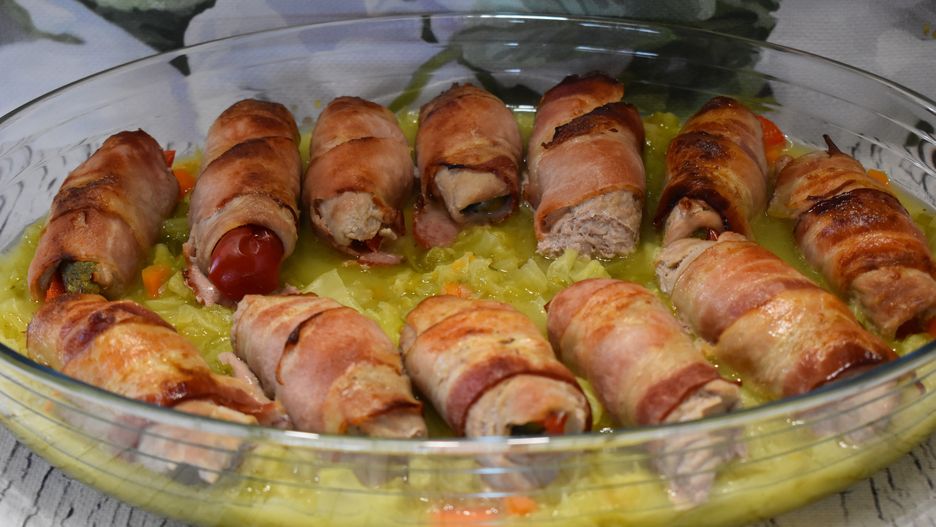 Polędwiczki wieprzowe w młodej kapuście