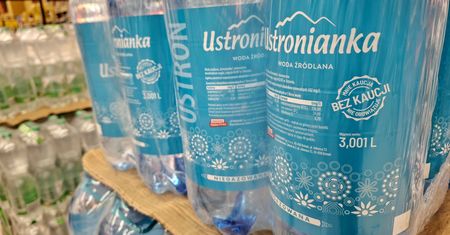 Już omijają nowe prawo. Były radny zrobił akcje w markecie