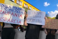 Mieszkał z uczennicą, wysyłał nieobyczajne wiadomości. Nauczyciel usłyszał werdykt