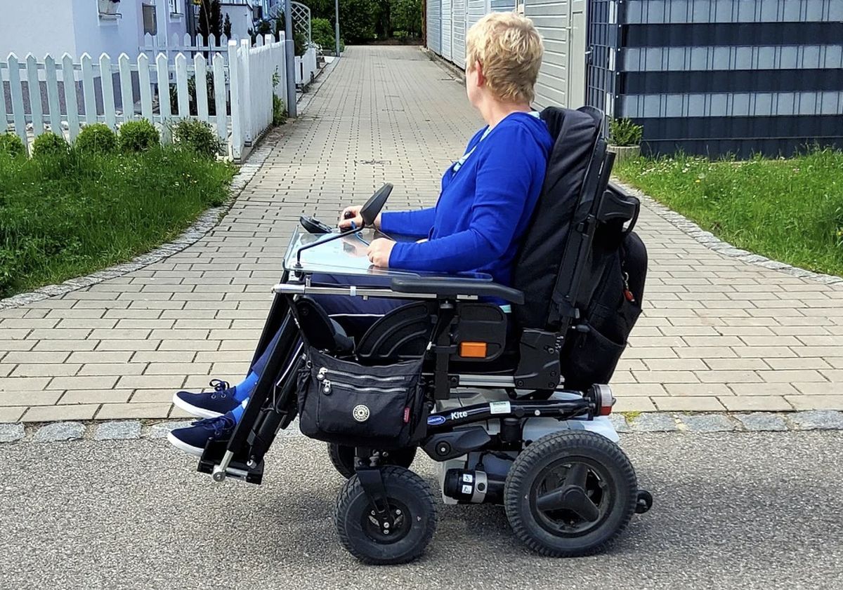 Koszmarem, jaki niepełnosprawnej Australijce zgotował bezwzględny opiekun oraz sprawami przemocy wobec innych kobie z niepełnosprawnościami, zajmuje się w poniedziałek królewska komsja w Hoben 