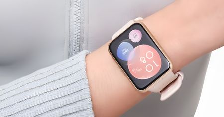 Huawei Watch Fit 2 debiutuje w Polsce. Sporo niższa cena na start