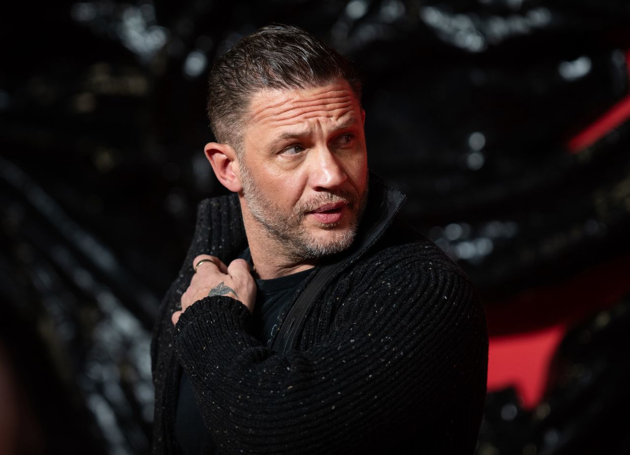 Pracownicy mieli nie dostać wypłat na święta. Wtedy wkroczył Tom Hardy