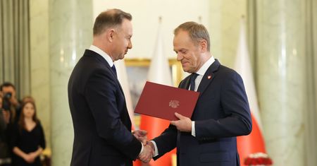 "Tak będzie lepiej". Kulisy rozmowy Dudy z Tuskiem
