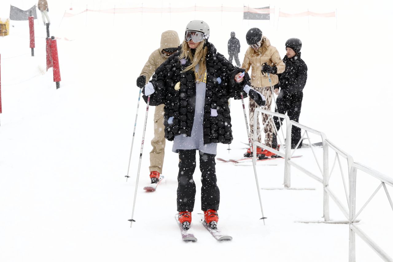 ASPEN, CO - DECEMBER 26: Heidi Klum is seen skiing on December 26, 2024 in Aspen, Colorado. (Photo by MEGA/GC Images)