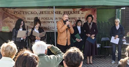 Poetycka Jesień na targowisku. W Pile świętują 10-lecie