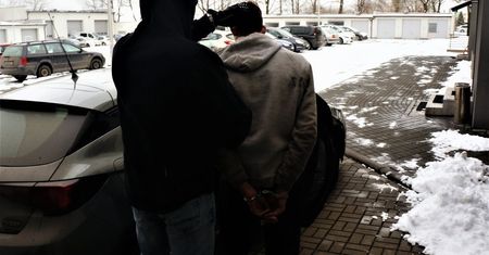 Wodzisław Śląski. Seryjny włamywacz w rękach policji. 25 latek miał popełnić kilkadziesiąt przestępstw