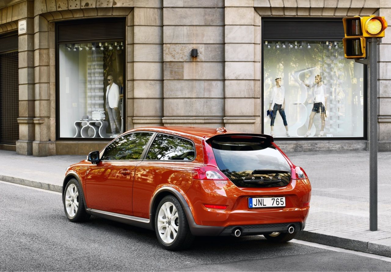Volvo V30