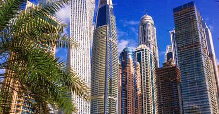 Włoski burmistrz zdalnie zarządza miasteczkiem. Prosto z Dubaju