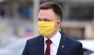 Szymon Hołownia rozdaje maseczki. Przygotował 2050 sztuk