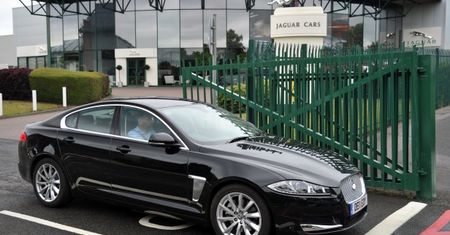 Jaguar XF 2,2D - 1312 km na jednym baku!