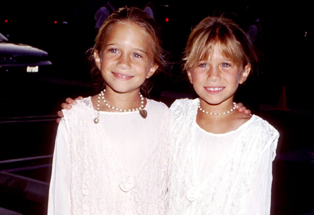 Siostry Olsen w 1994 roku 
