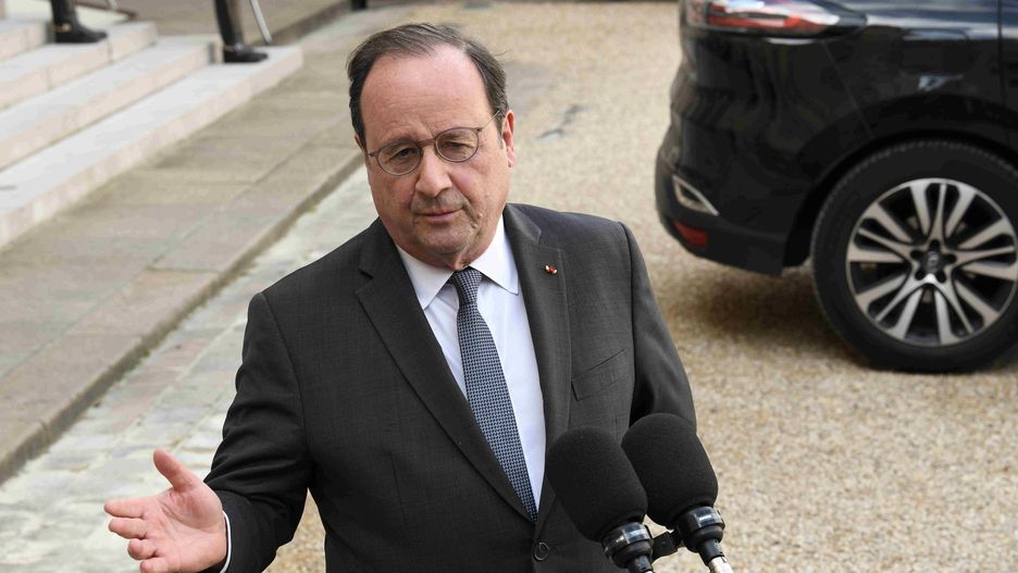 Były prezydent Francji, François Hollande powiedzial w wywiadzie dla "Le Monde", że nowy prezydent Republiki powinien od razu po rozpoczęciu urzędowania pojechać do Kijowa na spotkanie z władzami Ukrainy