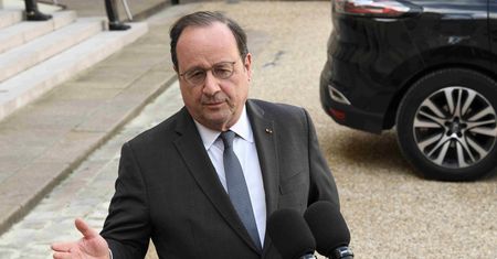 Były prezydent Francji myśli o Putinie podobnie do Morawieckiego