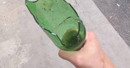 Podczas bójki na ulicy rozbił butelkę i ranił nią 28-latka w brzuch. Mieszkaniec Lublina trafił do aresztu
