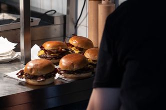 Spór o "burgery" dotarł do Parlamentu Europejskiego. Będzie zakaz?