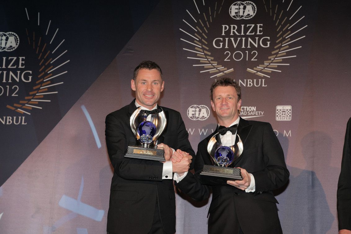 Po lewej Tom Kristensen, po prawej Allan McNish