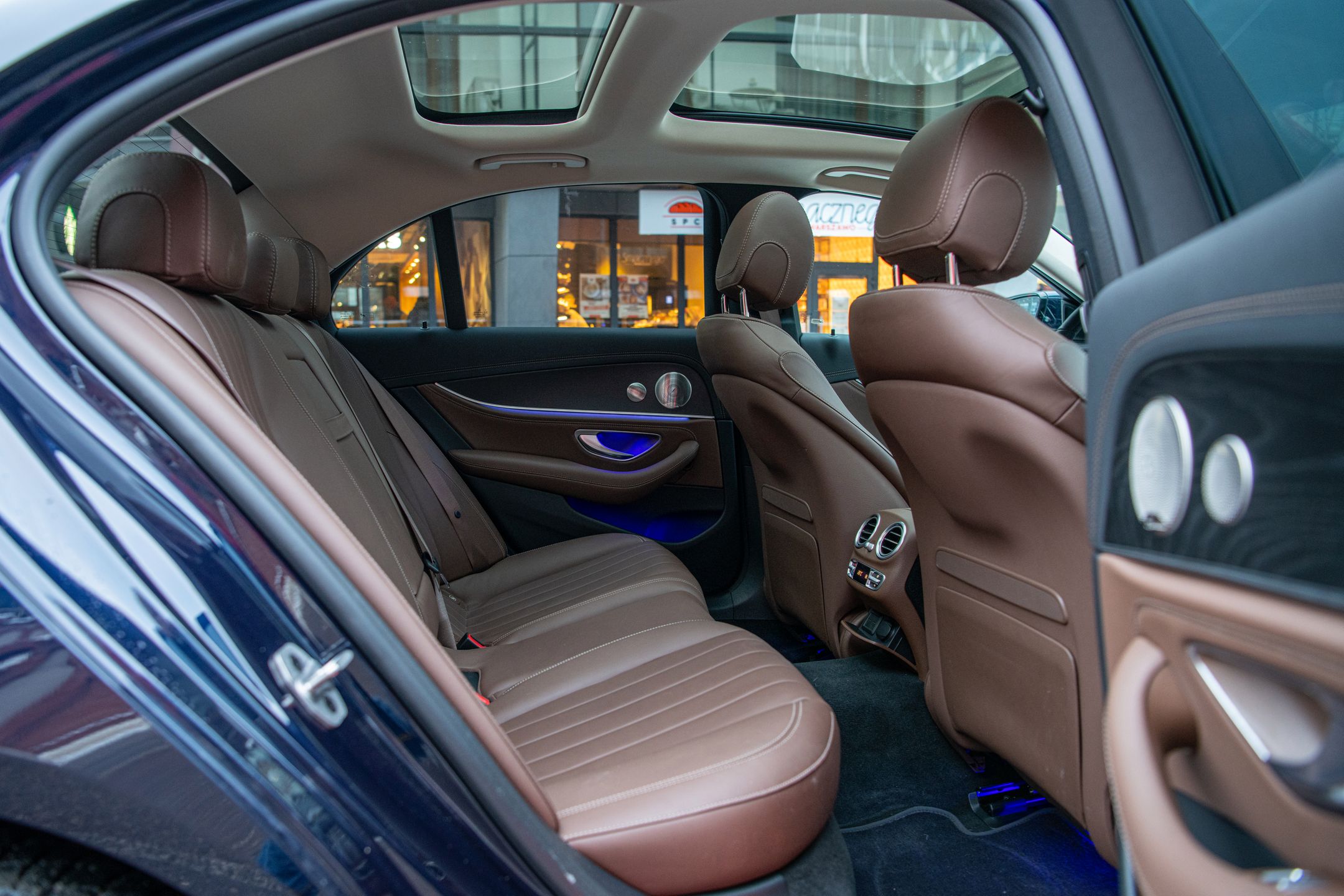 Mercedes-Benz E 300e (2022)