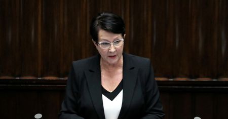 Strajk Kobiet. Ulotka na grobie rodziców posłanki PiS. Anna Milczanowska: barbarzyństwo