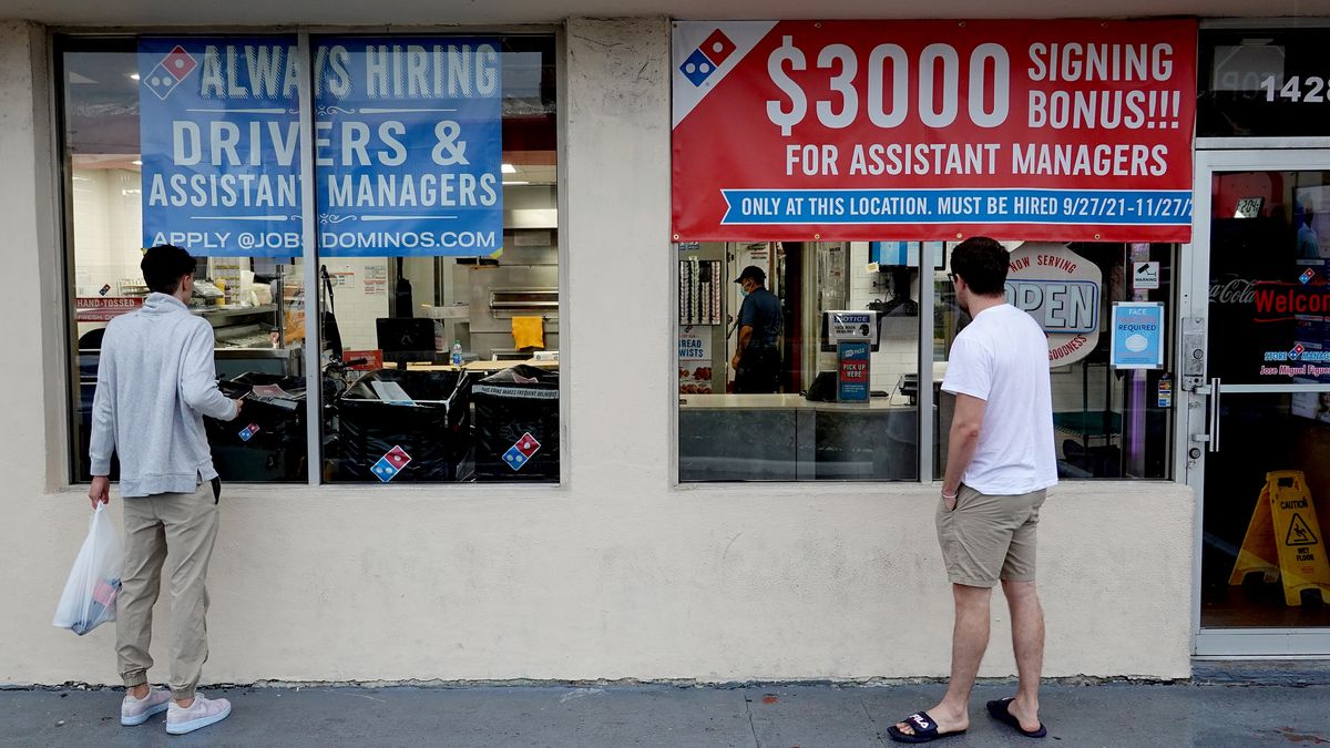 October Job Data Shows Economic Growth, Boosted By Restaurant Staffing Ramping Up
MIAMI BEACH- NOVEMBER 05: Customers wait for their Dominos pizza order under signs advertising job openings on November 05, 2021 in Miami Beach, Florida. The Labor Department reported today that the U.S. job market in October showed that non-farm payrolls rose more than expected and that the unemployment rate fell to 4.6%. (Photo by Joe Raedle/Getty Images)
Joe Raedle