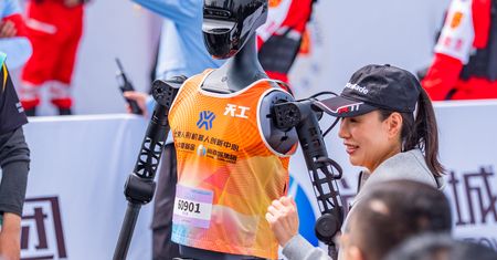 Przyszłość konfliktów. Chińskie roboty humanoidalne na polu bitwy