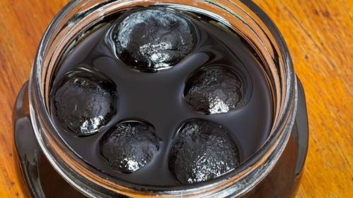 Nalewka z młodych orzechów włoskich obniża też ciśnienie