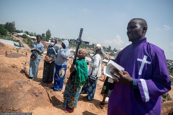Jeden z najgroźniejszych wirusów świata. Ebola dziesiątkuje Afrykę